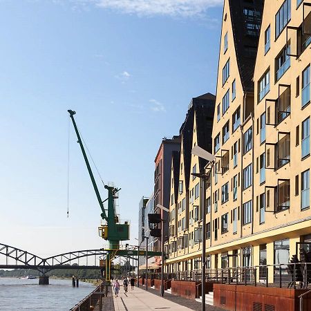 Grosszuegiges Zimmer Mit Badezimmer In Rheinwohnung Cologne Exterior photo